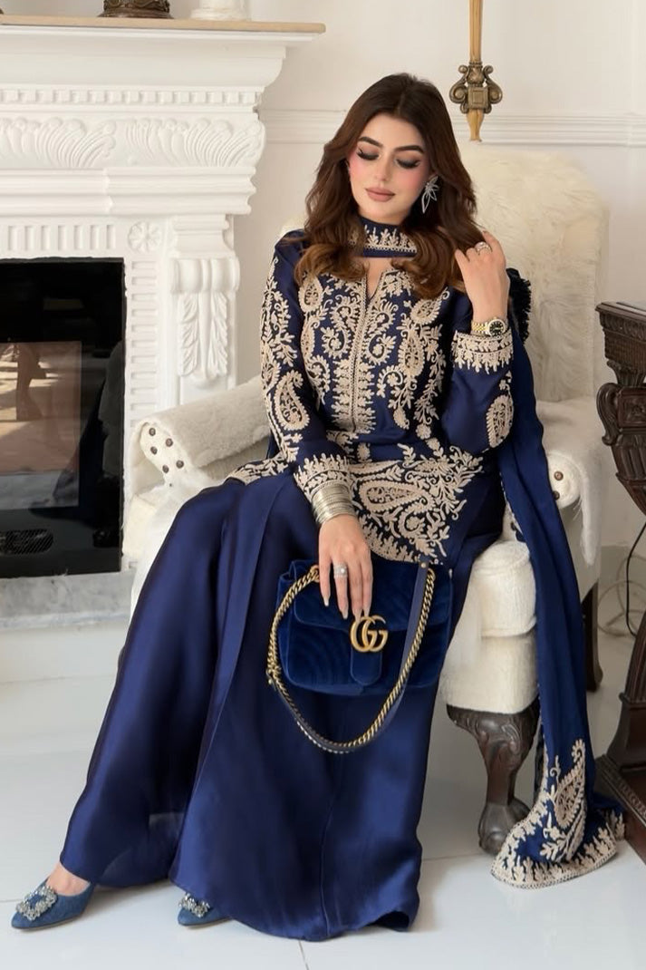 ELAN BLUE